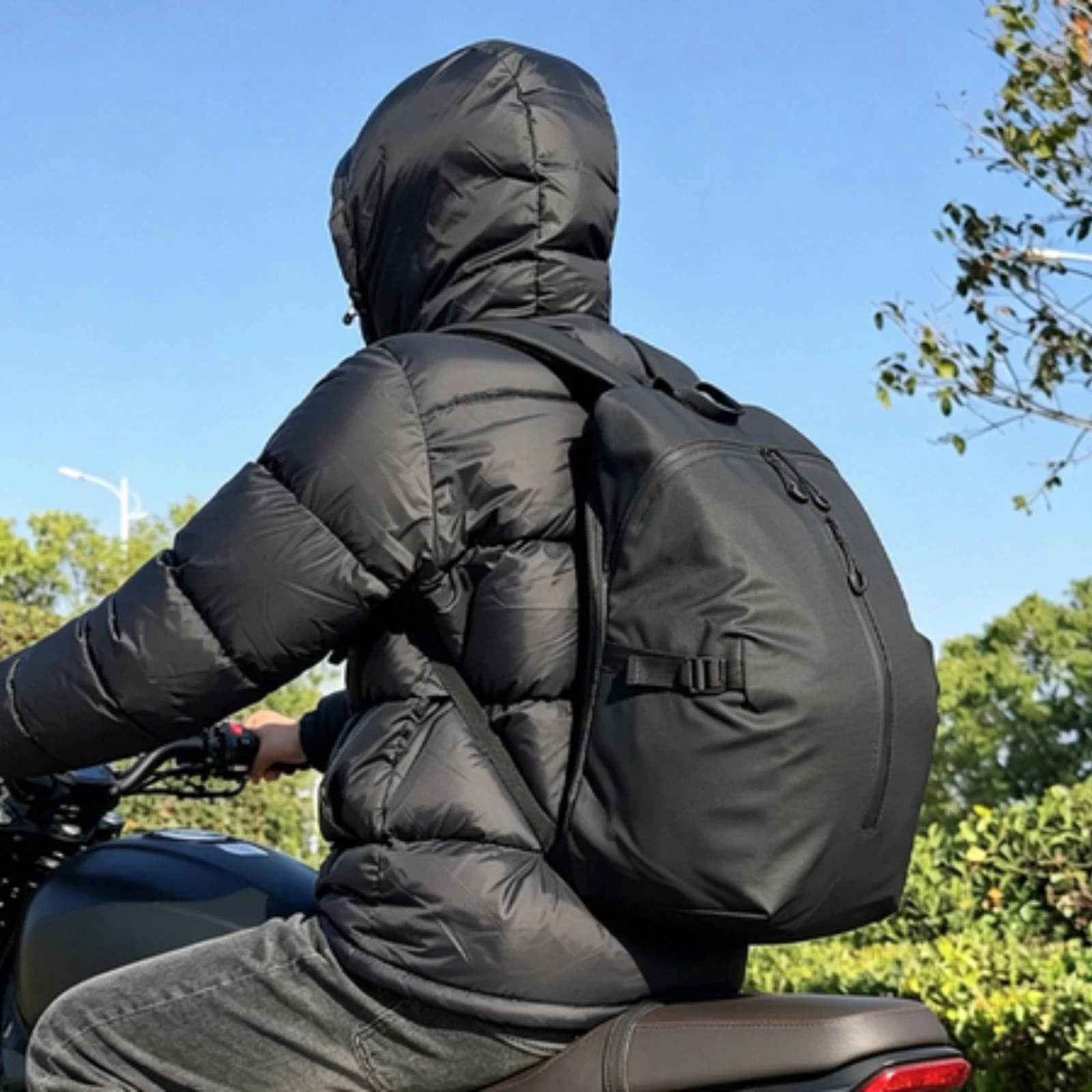Motorcycle Backpack with Helmet Holder Sturdy Motorcycle Helmet Backpack Heavy-Duty for Commuters, Daily Commute
