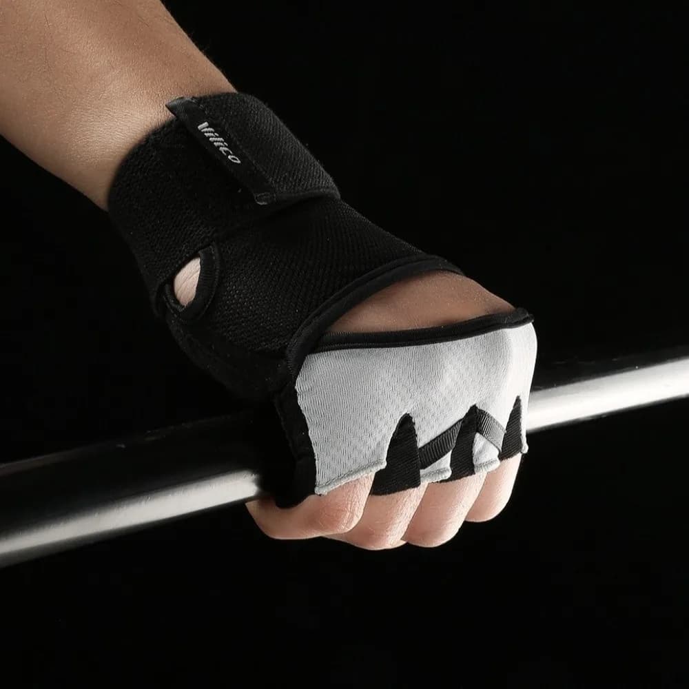 1 pair of breathable gym fitness gloves Half fingerless cycling finger-resistant wear-resistant shock absorbers