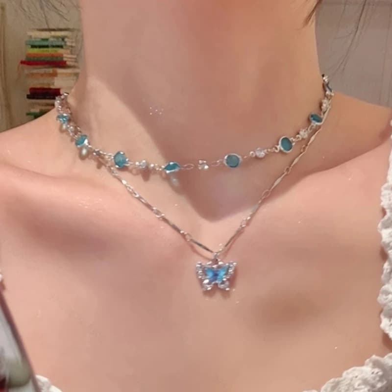 Set di 2 Collane alla Moda con Farfalle in Zirconi Blu, Gioielli Lussuosi e Scintillanti per Donne, Ideali per Banchetti e Feste