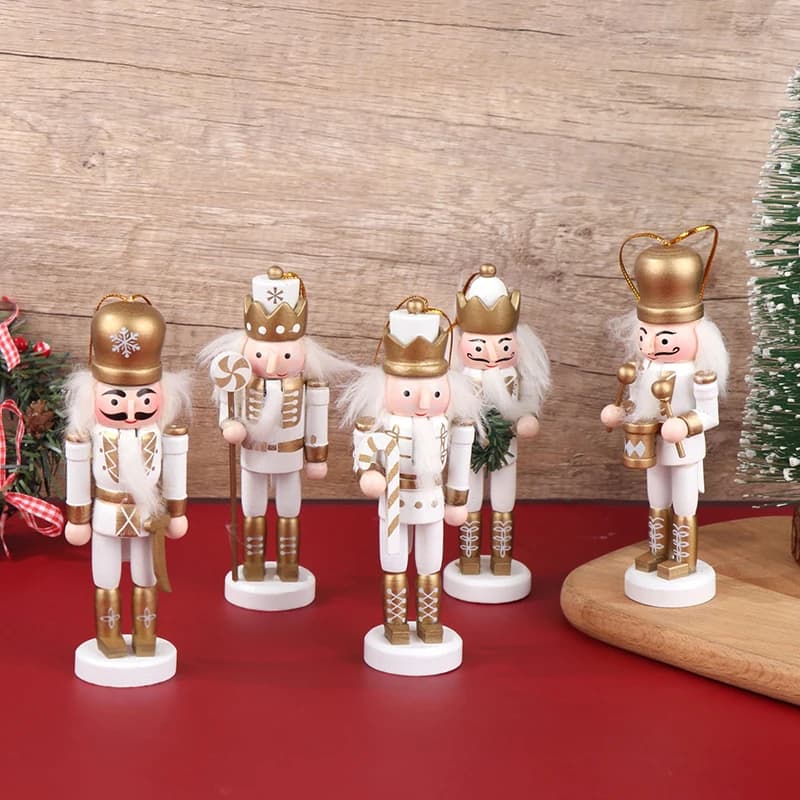 1Pc 12CM Schiaccianoci Burattino Soldato Ciondolo Decorazione Di Natale Mini Cartoni Animati Soldati Bambola Desktop Ornamento Complementi Arredo Casa