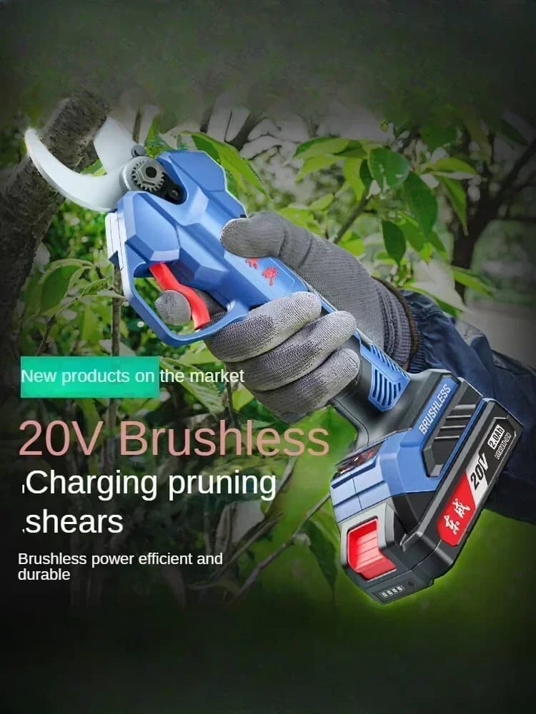 Powerful lithium-ion shears for tree branches and garden trees