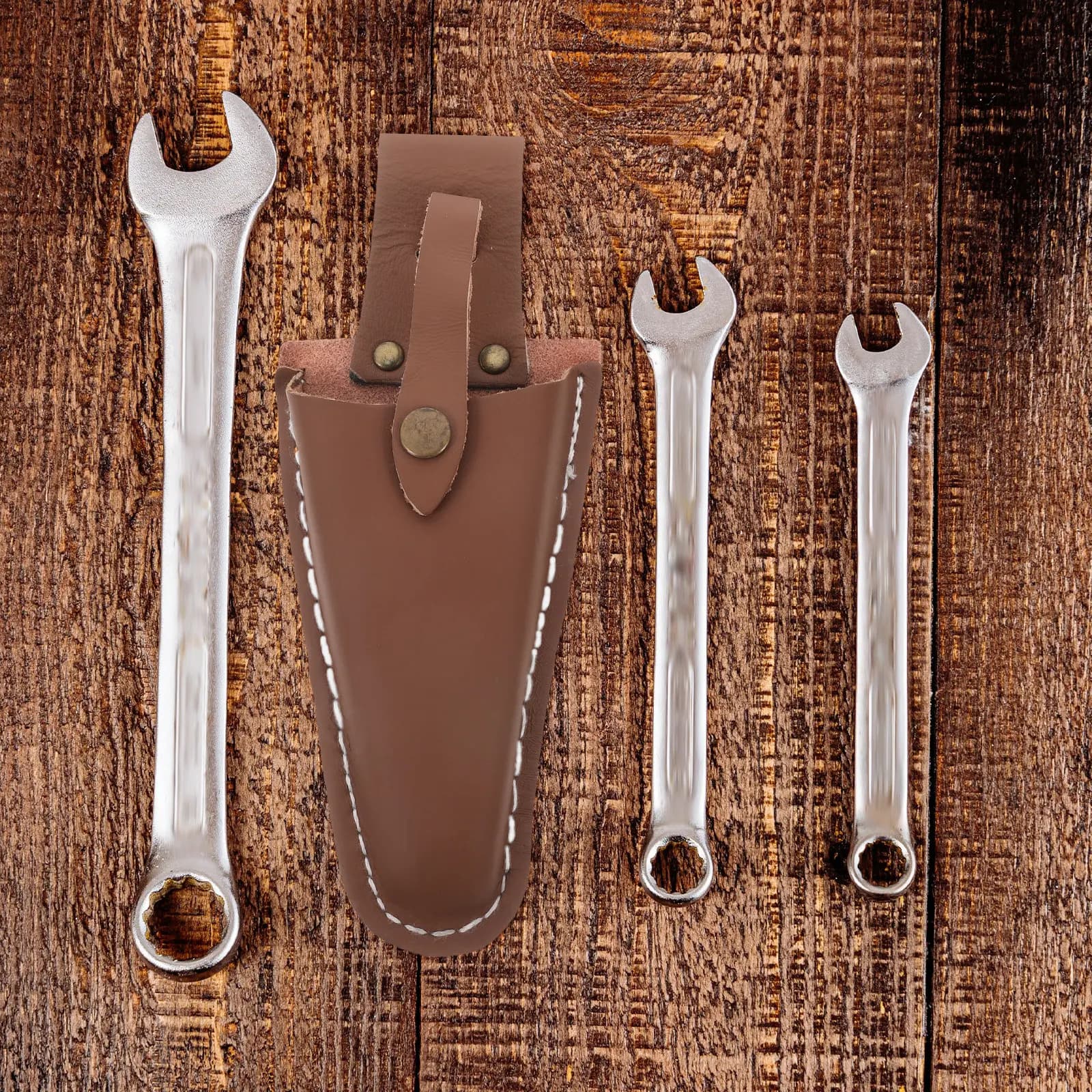 Multifunctional Brown Tool Holder, Protective Housing for Gardening Scissors, Power Scissors