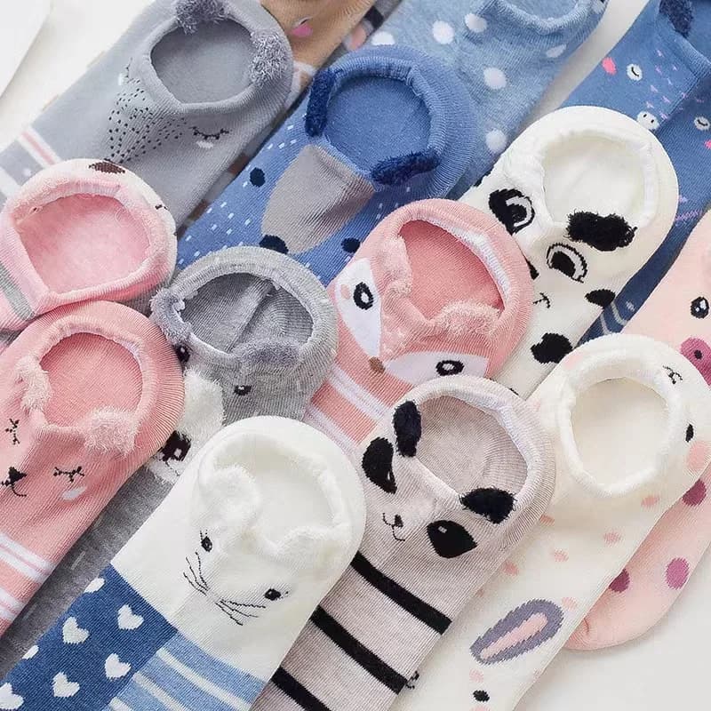 Confezione da 5 paia di calzini da donna stereoscopici femminili Kawaii gatto con cane calzini corti carini calzini divertenti morbidi casual in cotone animale