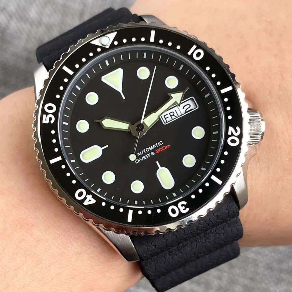 41mm Tandorio NH36A 20ATM Auto SKX Men Black Diver Watch vetro zaffiro 120 clic lunetta in ceramica data lunetta rotante luminosa