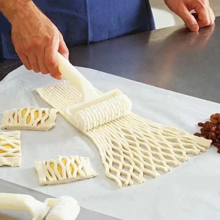 Plastic Pastry Pastry Pizza Lattice Roller Cutter Cooking tool Pull over Network Wheel Paste knife Biscuit Cake Cooking equipment Cooking tools
