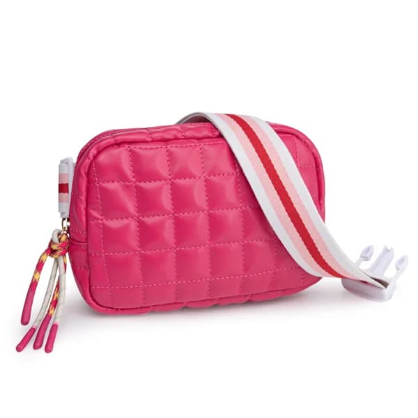 Small and women's quilted shoulder bag for running, traveling, hiking, training and sport with adjustable shoulder strap - Pink