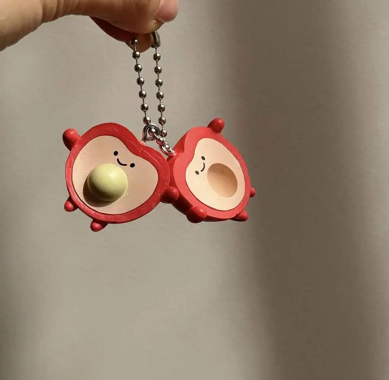 Portachiavi a due pezzi con ciondolo a forma di avocado e ciliegia, occhi di fagiolo, mini ciondolo per borsa, blind box, accessorio decorativo, regali per ragazze