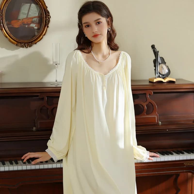 Long-sleeved, wide and oversize, Victorian princess style, for girls