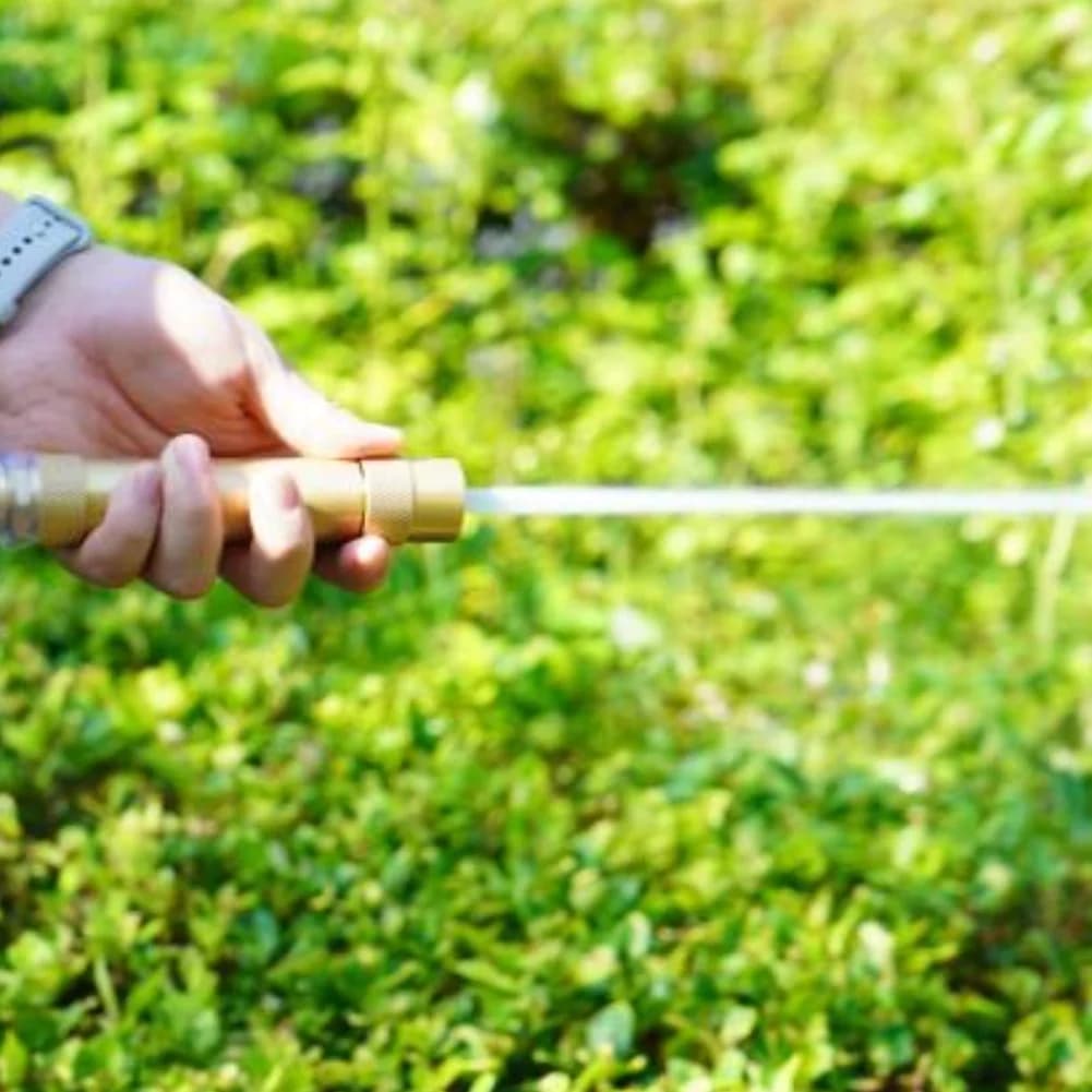 Ugello Regolabile in Ottone per Tubo da Giardino, Versatile per Irrigazione Patio e Giardino, Accessori da Giardino