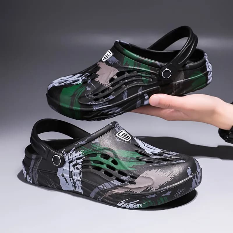 Sandali Graffiti mimetici estivi da uomo Zoccoli da giardino Scarpe da uomo Pantofole antiscivolo da spiaggia all'aperto Scarpe da casa per interni di grandi dimensioni 45-49