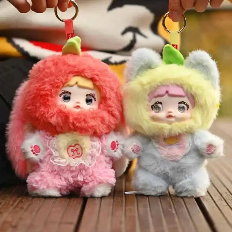 Nommi V3: Serie di Blind Box Sorprendenti - Ciondolo Bambola Frutta, Morbida e Confortevole Bambola Compagna del Sonno, Scatola Misteriosa, Regali a Sorpresa