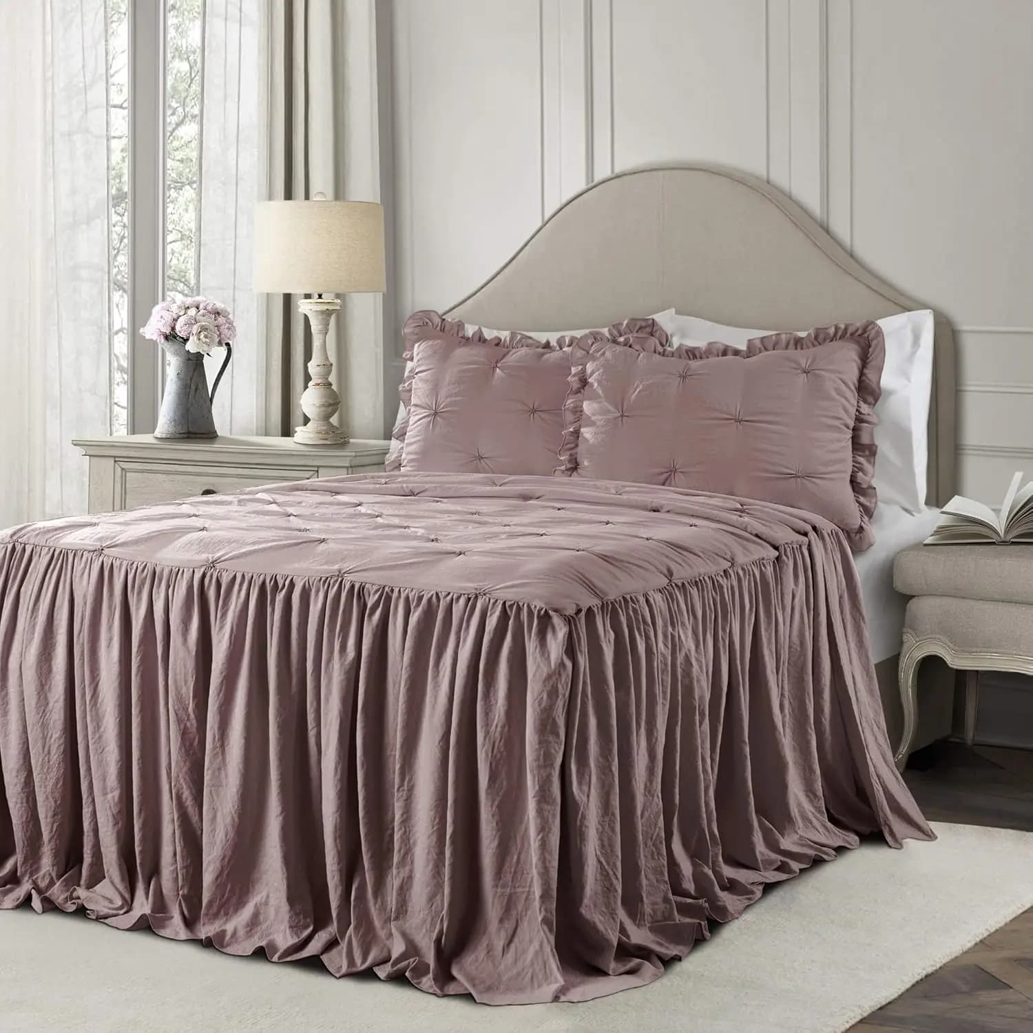 Luxury 3 Piece Set with Volant, Queen Size, Traditional Glamour and Rustic Style