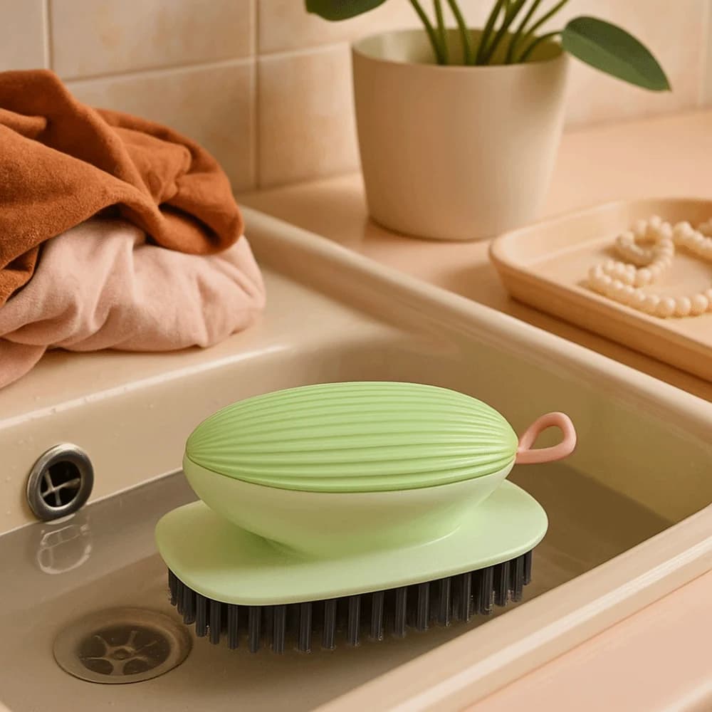 Spazzola per scarpe multifunzionale portatile Spazzola per pavimenti a setole dure a forma di conchiglia Spazzola per pulizia con manico ergonomico sospeso Lavandino del bagno