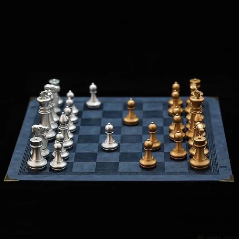 31BE Embossed Design Roll Up Chess Board Portable PU Leather Chess Board Game Size Chess Board for Family Recreation for Play