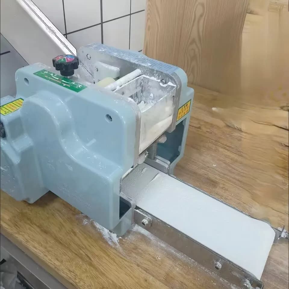 110 V/220 V Automatico Casa Gnocchi Macchina Pasta Affettatrice Pelle Maker Premendo Pasas Piccolo Commerciale Stampo Quadrato Rotondo