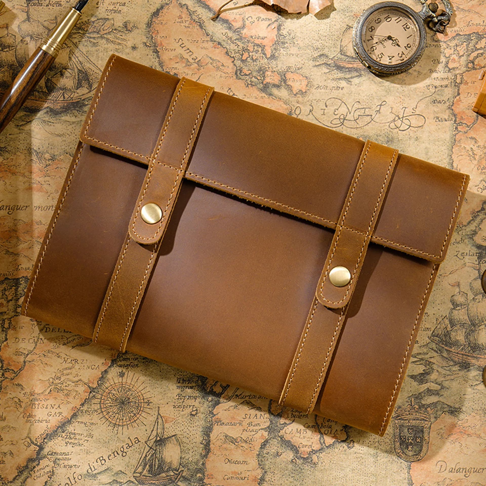 Fashionable A5 Leather Hobo Notebook Large Replaceable Inner Pages Leather Cowhide Diary Journal Copper Buckle Design Exquisite