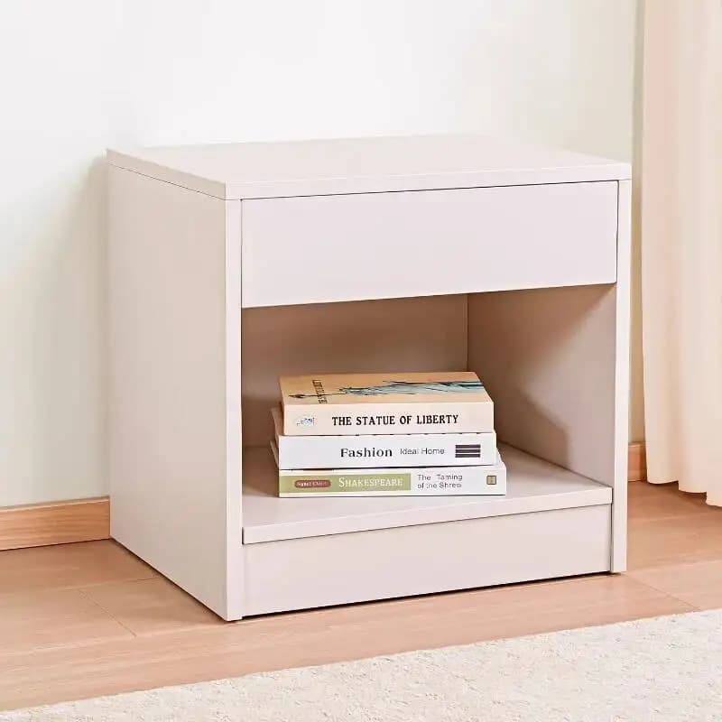 Comodino con serratura a chiave o a codice, mobiletto portaoggetti, cassettiera, cassaforte a scomparsa, tavolino da notte, mobili per camera da letto