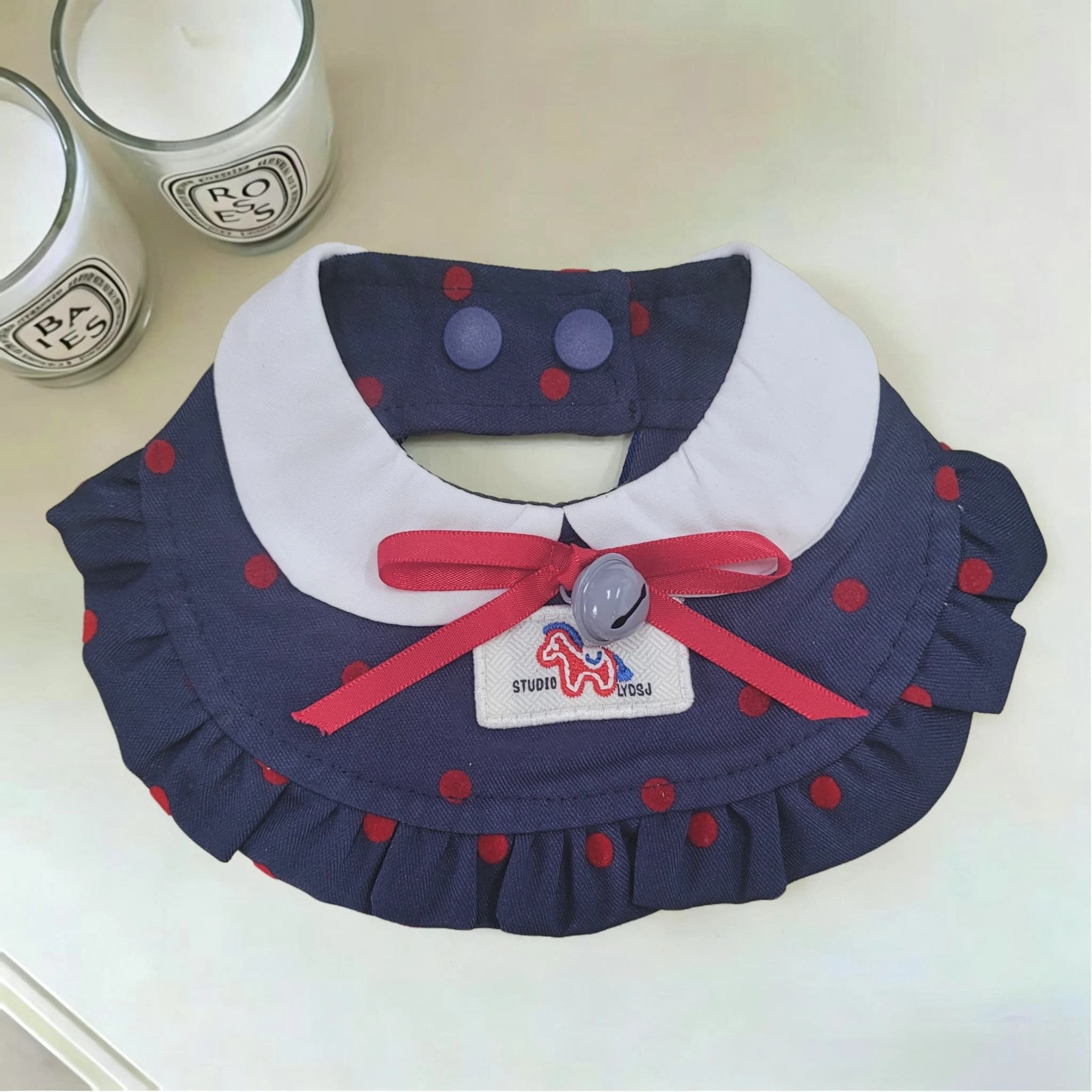 Polka Dot Pet Bib White Doll Collar Ruffle Satin Bow Bell Horse Label Snap Fastener Daily Wear Birthday Party Photo Costume Gift