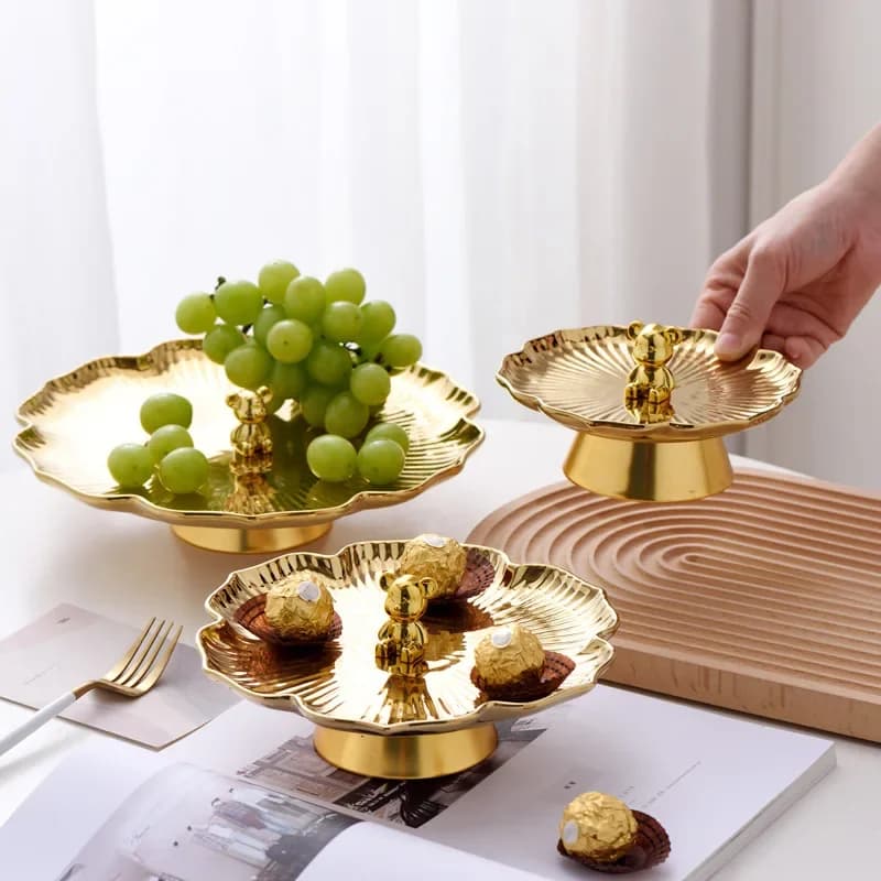 Vassoio per frutta secca in ceramica con gambe alte Vassoio per frutta con vassoio per torta snack in oro e argento di lusso europeo