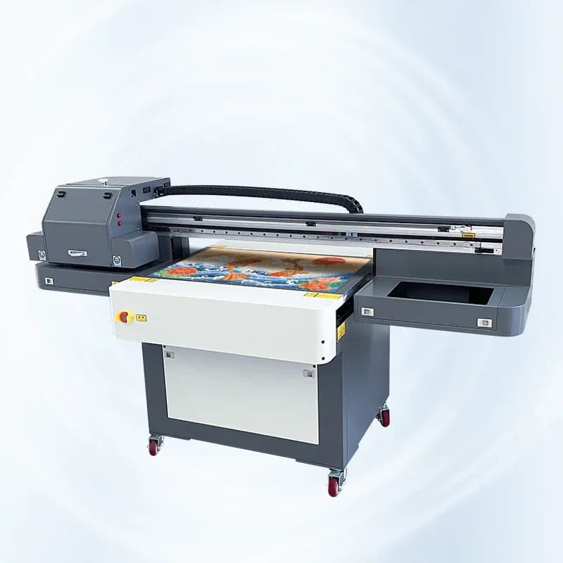 Stampante UV flatbed a getto d'inchiostro YC6090 per la stampa su palline da golf, PVC, vetro, acrilico e plastica con posizionamento visivo CCD