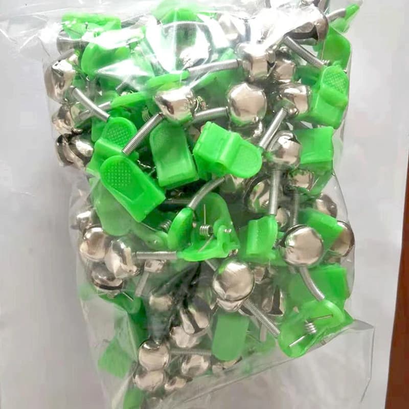 10 Campanelli da Pesca in Plastica con Clip a Doppio Anello, Allarmi Sonori per Canne da Pesca