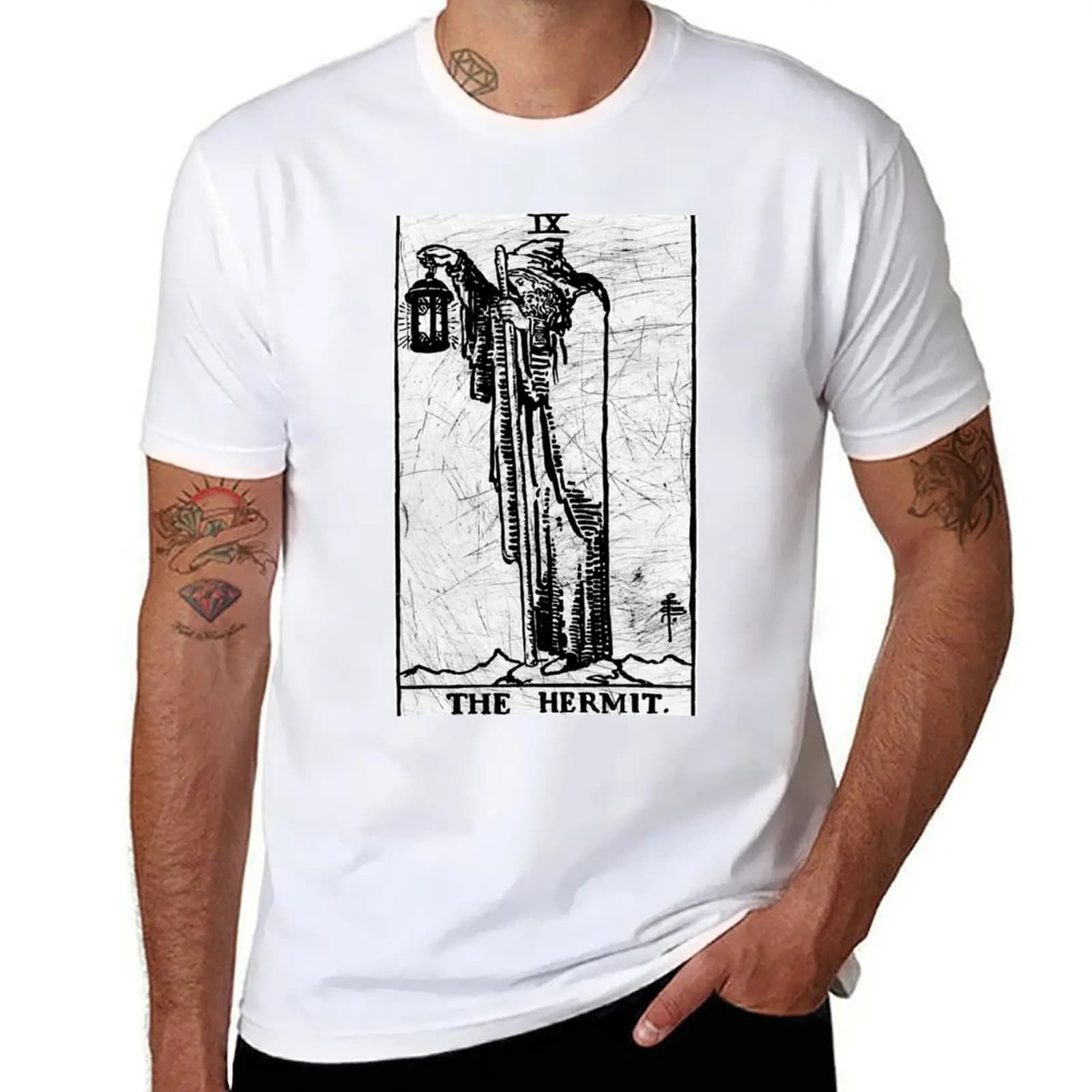 La Carta dei Tarocchi dell'Ermita - Grandi Arcani - predizione del futuro - T-shirt occultista basic semplice per la primavera e l'estate