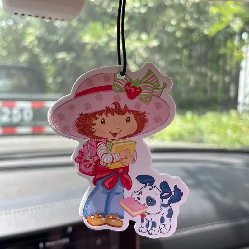 Deodorant for Cars with Strawberry Fragrance and Hilton Puppy (Profume of Hotel), Armadio Perfumer, Retrovisor Mirror Decoration, Car Accessories, Natural Pendant for Purifying the Air, Perfumer Soul Cartoon for Bathroom, Hanging Decoration for Living Room, Office, Bedroom