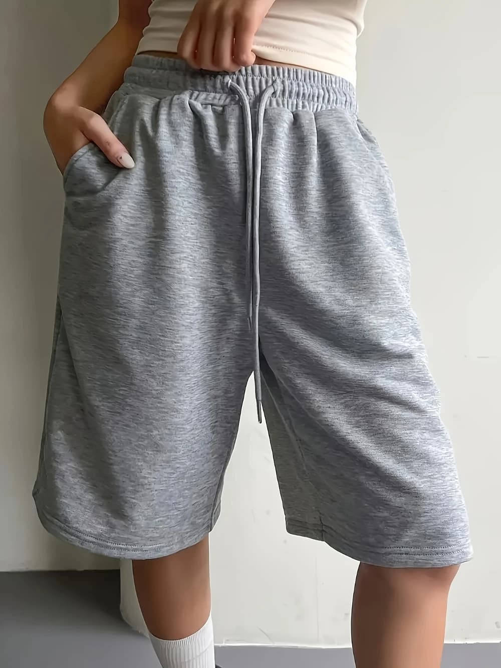 Street style retro elastic waist wide-leg shorts gray straight leg five-quarter length shorts loose fit Summer casual sportswear