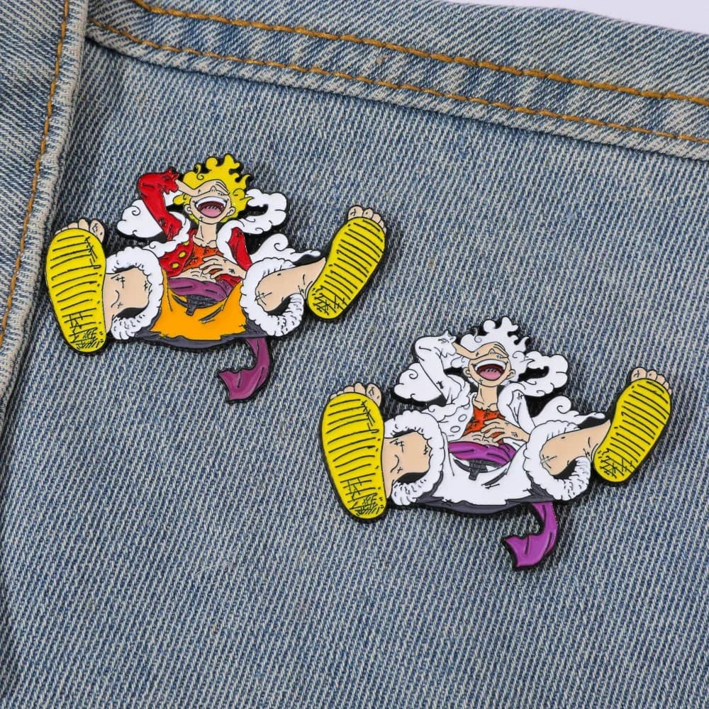 2 Pcs Anime Derivatives Brooch Exquisite Handsome Luffy Enamel Pin Metal Badge Jewelry Backpack Clothing Accessories Gift