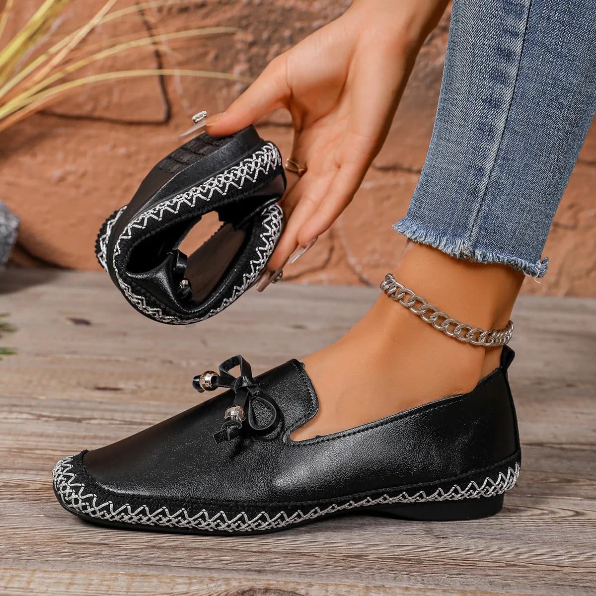Moccasins with bow braided lace ethnic spring autumn Women's shoes Thin leather shoes Soft sole Slip-on Flats Décolleté with square tip