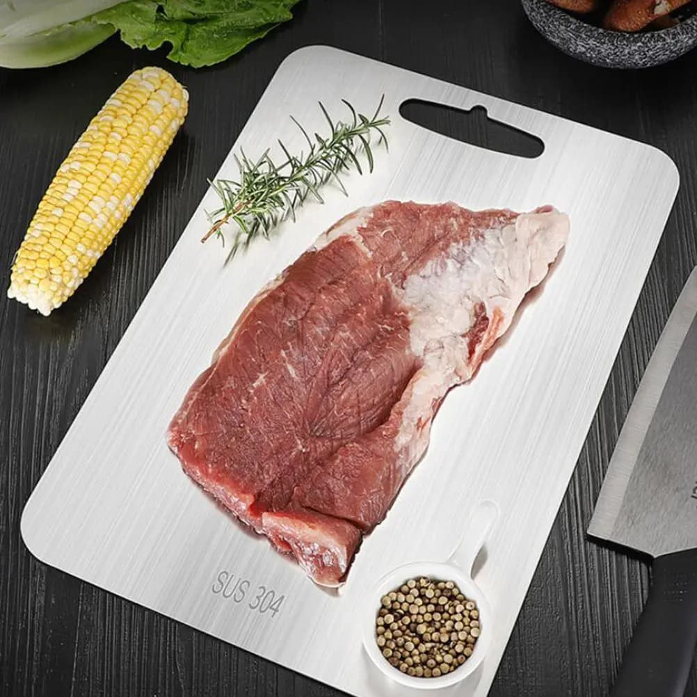 Tagliere in Acciaio Inossidabile a Doppio Lato per Alimenti Crudi e Cotti, Superficie Igienica e Liscia, Facile da Pulire, Appendibile