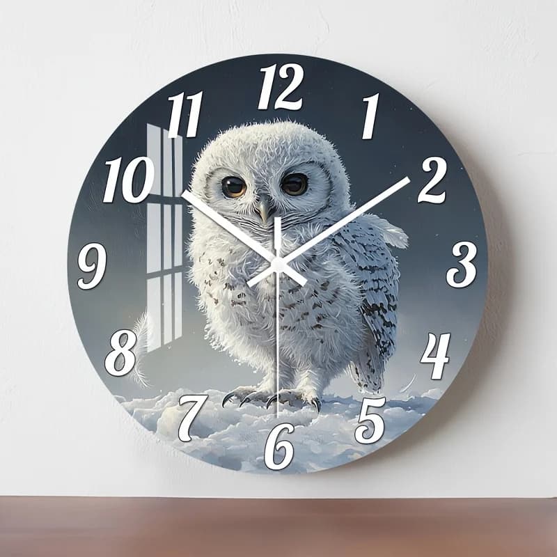 1 orologio da parete silenzioso che non ticchetta, con un design decorativo circolare e un finitura laminata lucida. Mostra un esempio di