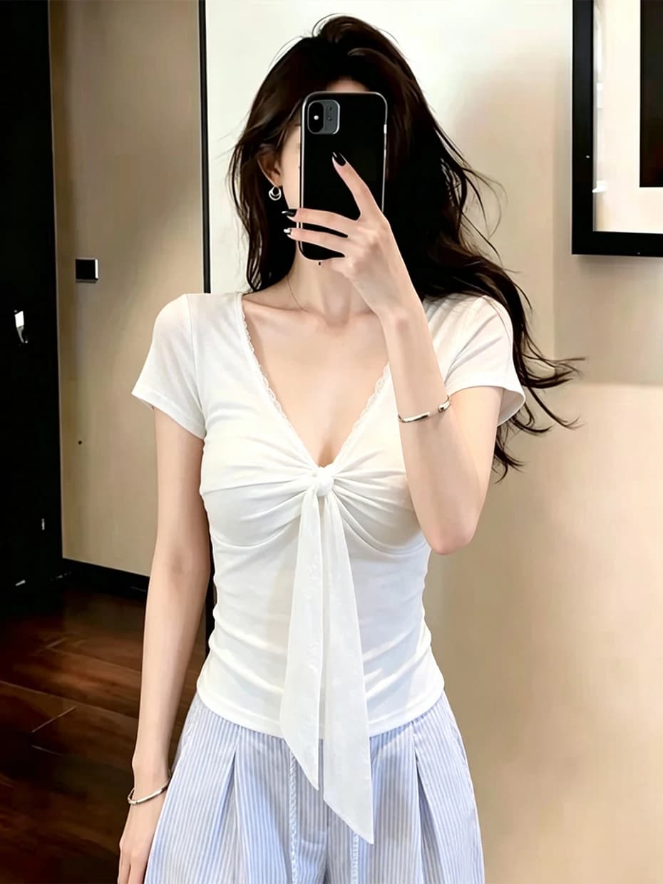 T-shirt a maniche corte con scollo a V e pizzo in stile coreano Pure Desire, nuova moda estiva da donna, top snellente