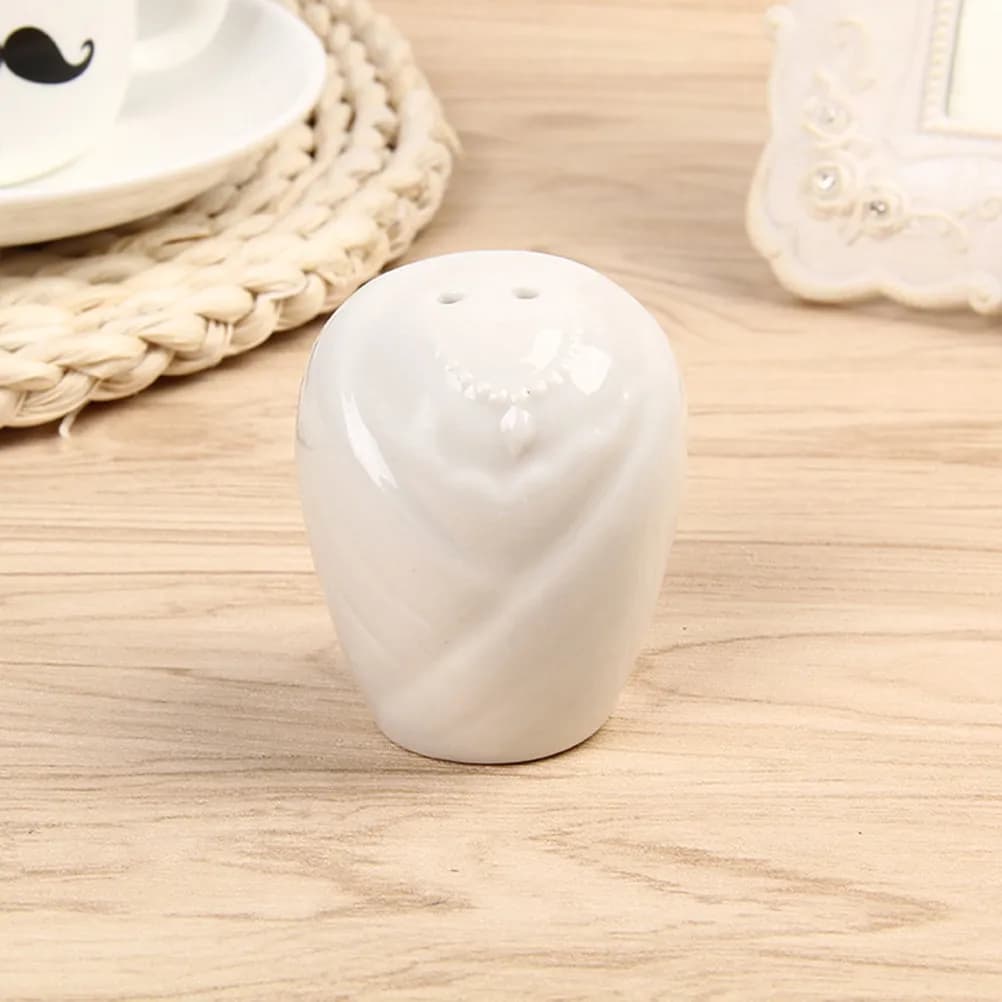 1Pair Ceramic Bridegroom Bride Seasoning Bottle Set Salt Pepper Dispenser Decorative Spice Storage Kitchen Wedding Party
