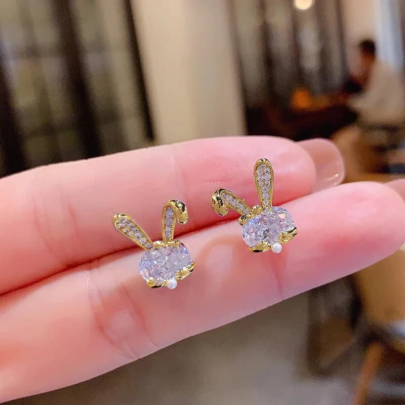 Huitan Cute Rabbit Stud Earrings with Round Imitation Pearl Gold Color/Silver Color Exquisite Ear Accessories for Women Jewelry