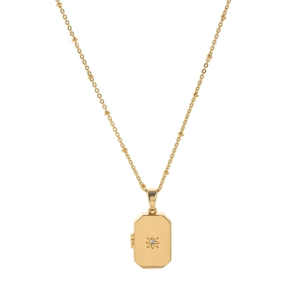 Gold Photo Album Necklace Heart-Shaped Retro Style Album Photo Frame Necklace Foldable Photo Holding Open Close Necklace Gift