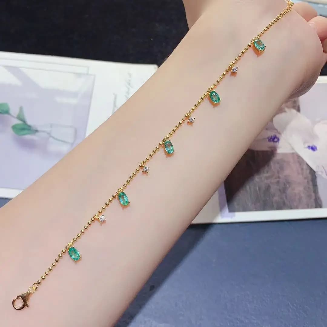 Bracciale con perline di smeraldo naturale minimalista di nicchia, gioielli delicati e versatili in argento sterling S925