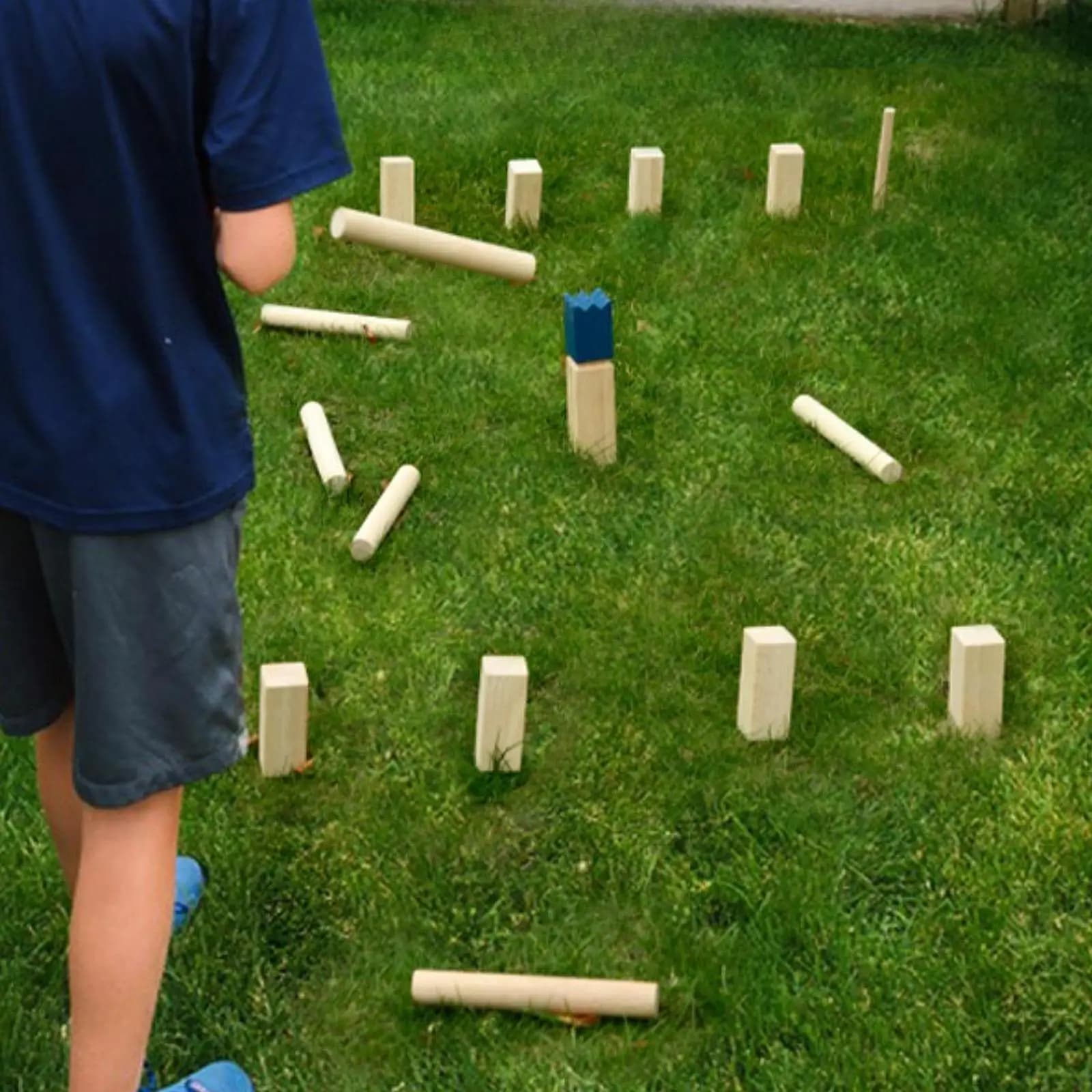 Set da gioco da esterno in legno: Scacchi da giardino e gioco delle bocce per adulti e bambini, ideale per parchi e campeggi