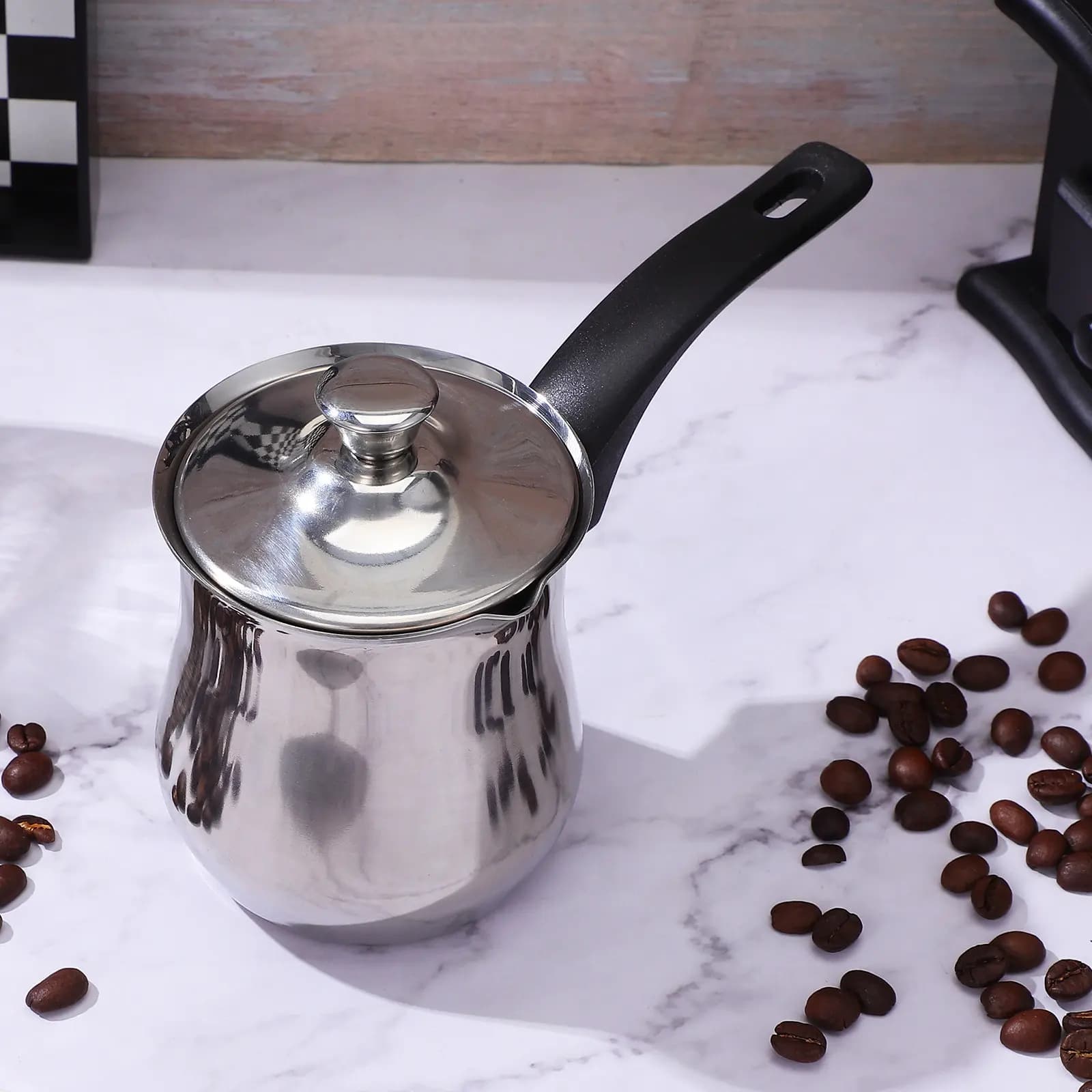 Caffettiera Turca da 360 ml in Acciaio Inossidabile, Brocca per Montare il Latte, Piccola Pentola per Bollitura Lenta per Uso Domestico e in Ufficio su Piano Cottura