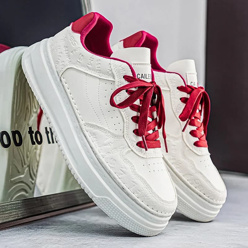 2026 Men's and Women's High End New White Shoes Versatile Thick Soled Height Increasing Sports Leather Casual Shoes Board Shoes