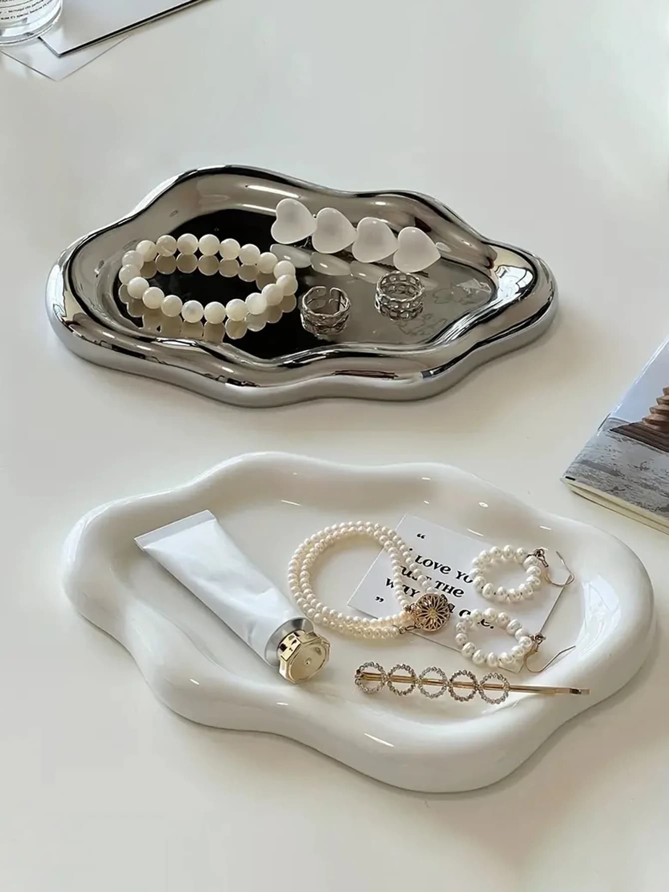 Vassoio portaoggetti per gioielli in ceramica con nuvola semplice ed elegante, orecchini per gioielli, ornamenti da tavolo, regali per gli amici