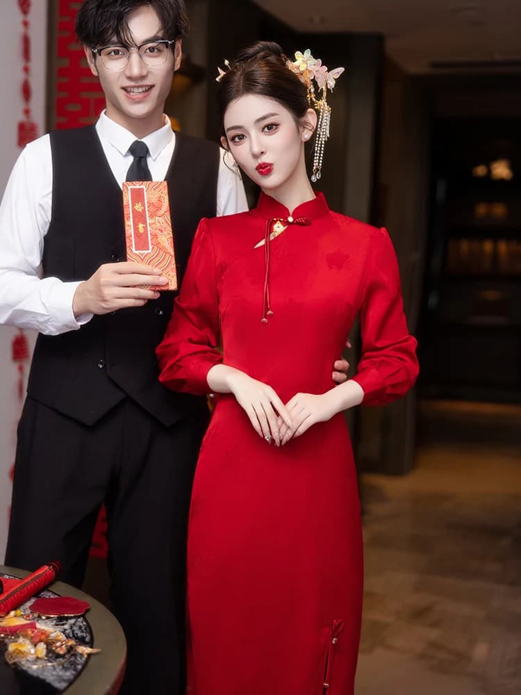 Red Wedding Dress Qipao Long Sleeve Women's Traditional Chinese Wedding Clothes New Bride Gown for Engagement Party