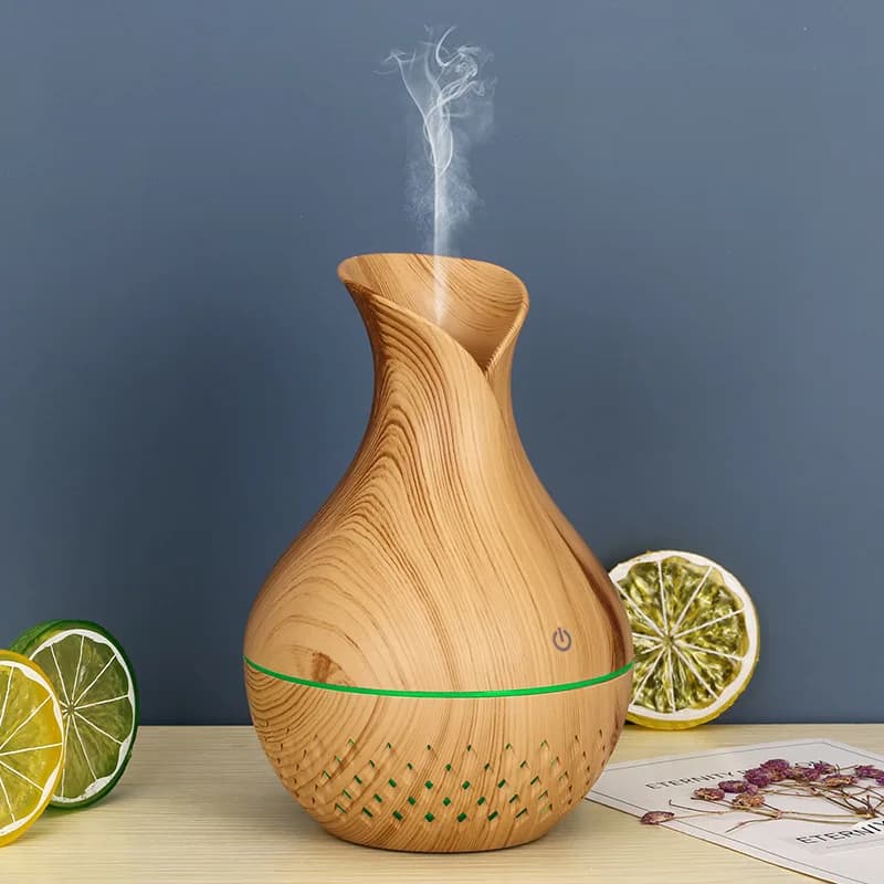 Umidificatore Effetto Legno, Diffusore di Aromi Effetto Legno, Purificatore d'Aria Creativo per Oli Essenziali con Luce Colorata per Scrivania e Auto