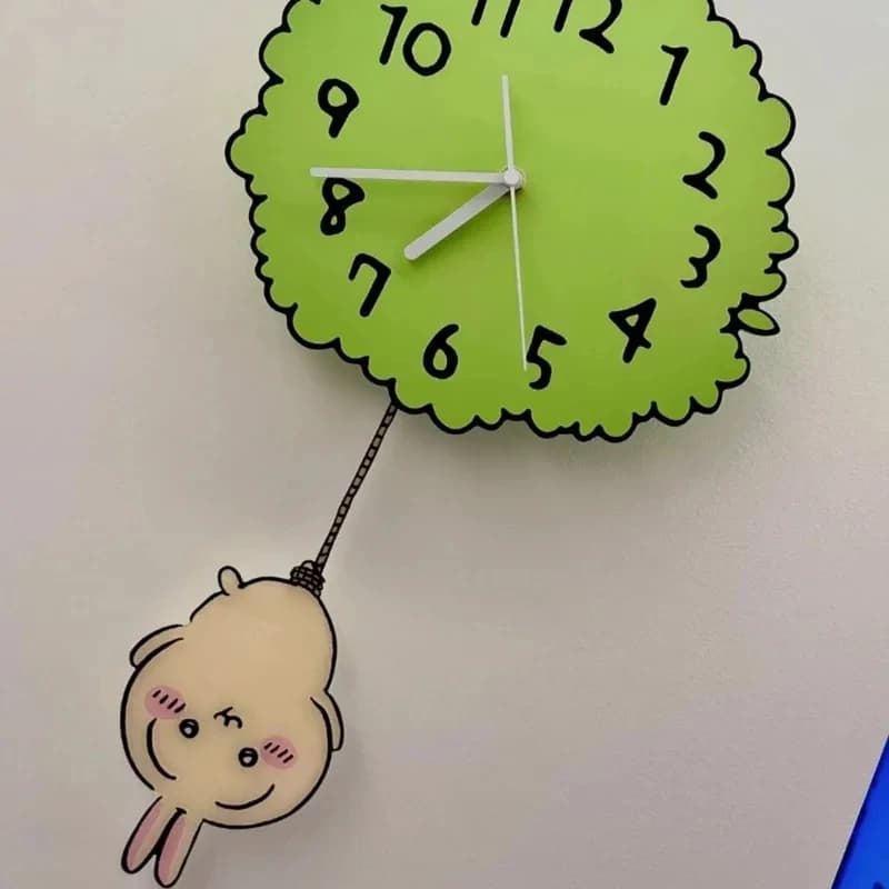 Nice Chiikawa Pendulum Clock in Green Tree Shape, Silent, No Ticking, Wall Clock to Carton Animated for Kids and Furniture Living Room