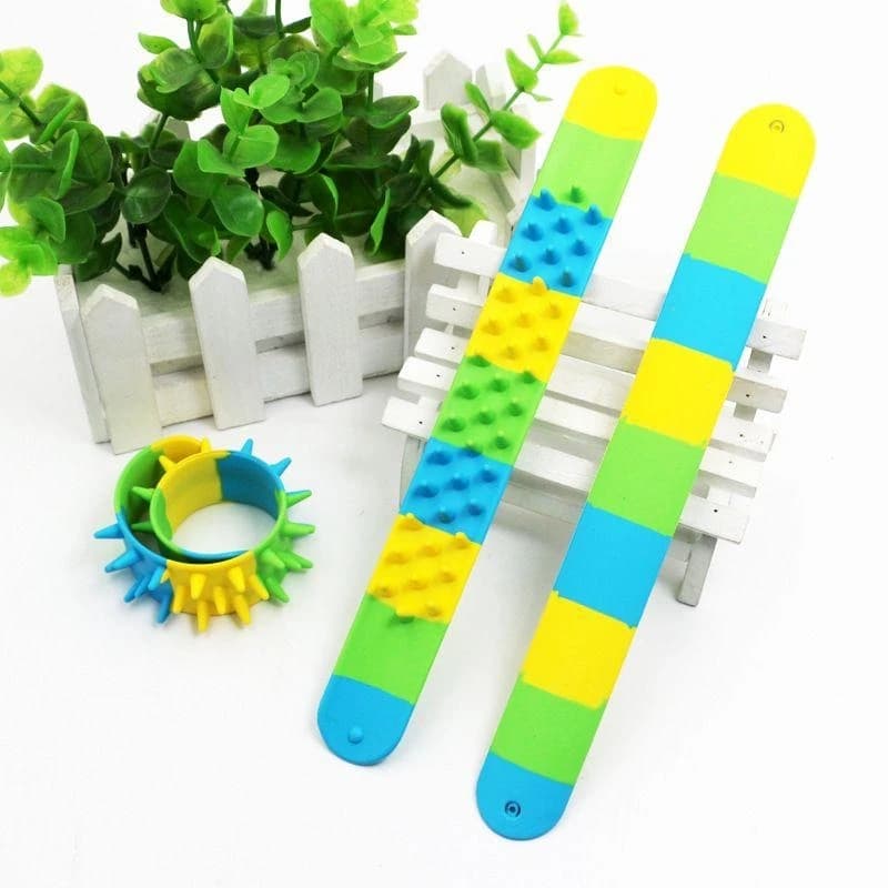 Spiky Slap Bracelets Kids Party Relieve Pressure Kids Bracelet Gift 15UB