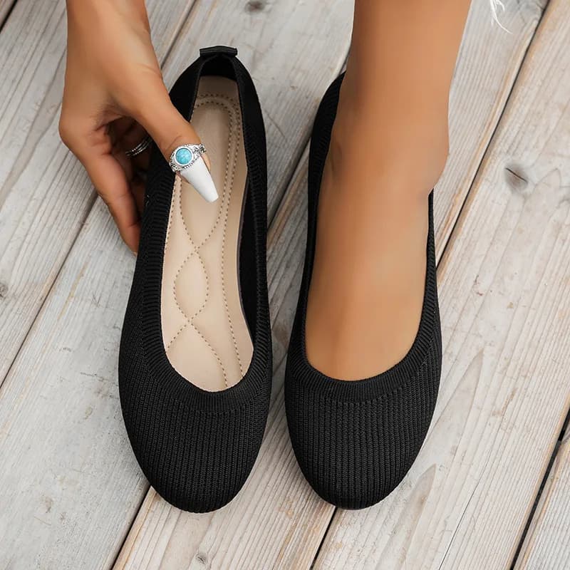 Low spring women's shoes, new sneakers in breathable brief-on knit, round women's toe moccasins, sizes 36-43, light shoes.