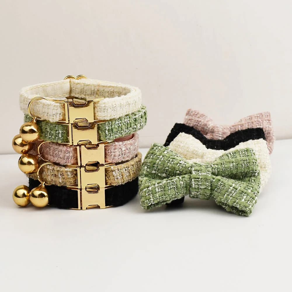 Cat Collar Bell Adjustable Pet Necklace Cute Kitten Puppy Dog Collar Engraved White Tweed Small Cats Dog Accessories