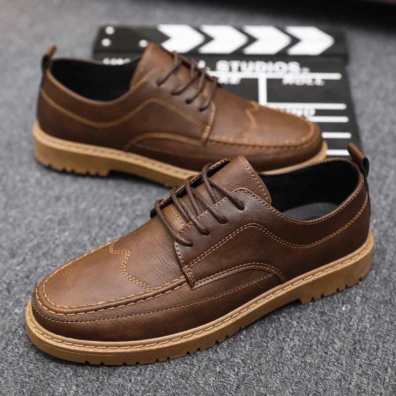 Scarpe casual da uomo di marca Scarpe classiche da lavoro in pelle da uomo Scarpe eleganti da uomo realizzate a mano alla moda Mocassini comodi