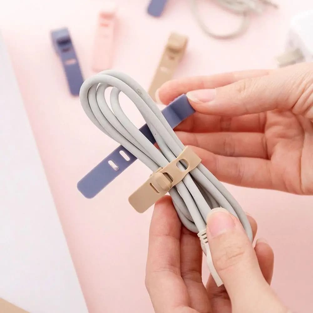 Fascette per Cavi, Organizzatore per Cavi USB, Nastro Adesivo per Fissaggio Cavi, Accessori per Ufficio e Casa
