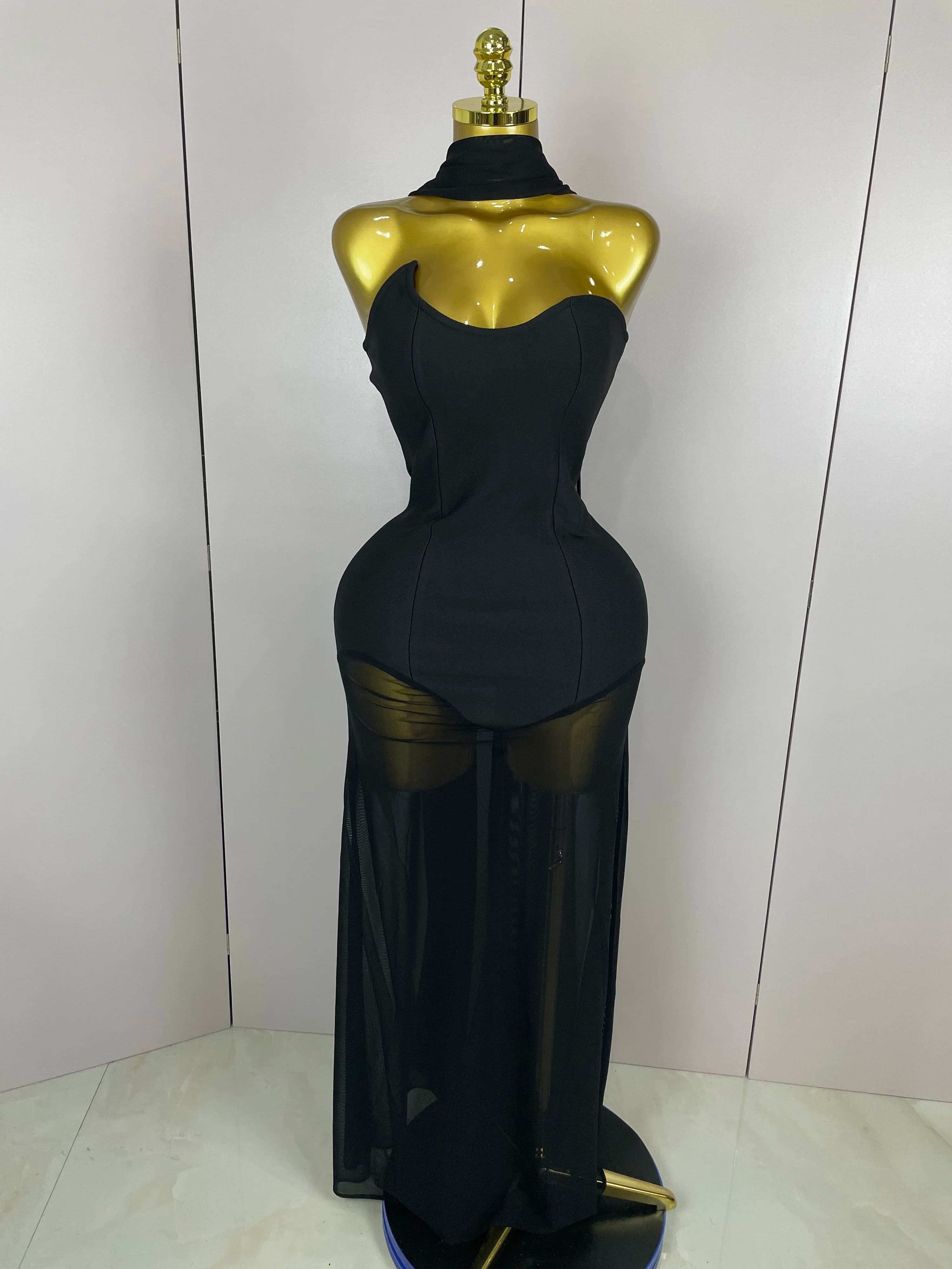 2025 Abito da donna sexy senza spalline lungo dalla fasciatura Abito da sera elegante patchwork in rete nera Abiti da compleanno aderenti